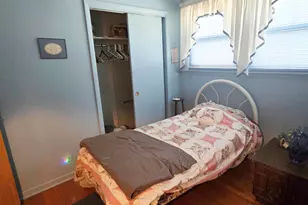 8811 W 92nd St, Hickory Hills, IL 60457 - Photo 10