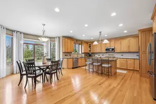 9480 Nicklaus Ln, Crystal Lake, IL 60014 - Photo 10