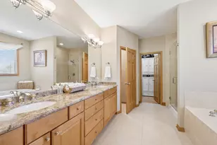 9480 Nicklaus Ln, Crystal Lake, IL 60014 - Photo 18