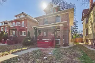 226 N Austin Blvd, Oak Park, IL 60302 - Photo 2