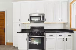 226 N Austin Blvd, Oak Park, IL 60302 - Photo 12