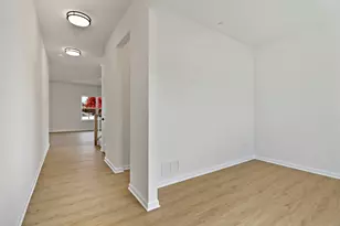 2478 Olivia Ct, Wauconda, IL 60084 - Photo 6