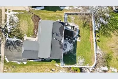 3218 Blackhawk Trail, Saint Charles, IL 60174 - Photo 38