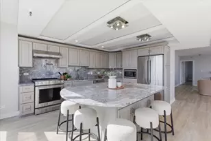 10 E Ontario St, Chicago, IL 60611 - Photo 6