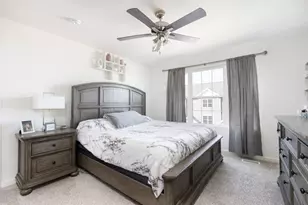 818 Briar Gln Ct, Hampshire, IL 60140 - Photo 8