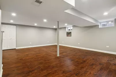 7641 Kilbourn Avenue, Skokie, IL 60076 - Photo 22