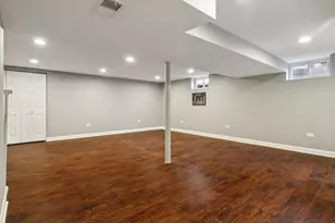 7641 Kilbourn Ave, Skokie, IL 60076 - Photo 22