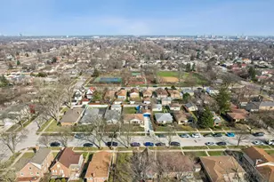 7641 Kilbourn Ave, Skokie, IL 60076 - Photo 38