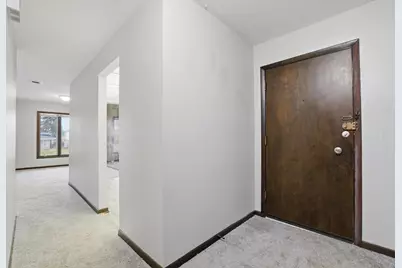 1050 Holbrook Road #Q, Homewood, IL 60430 - Photo 10