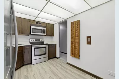 1050 Holbrook Road #Q, Homewood, IL 60430 - Photo 6