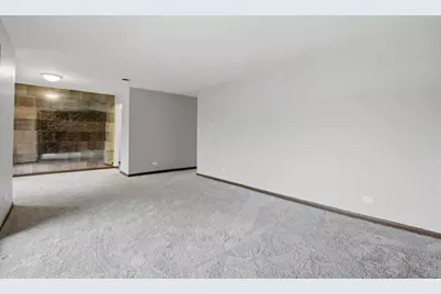 1050 Holbrook Road #Q, Homewood, IL 60430 - Photo 4