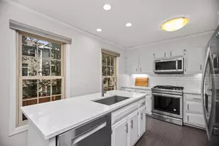 15 Landmark, Northfield, IL 60093 - Photo 10