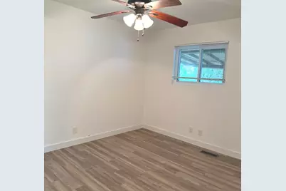 533 Redwood Road, Bolingbrook, IL 60440 - Photo 12