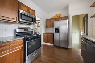 1150 Cedar Ave, Elgin, IL 60120 - Photo 10