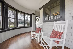 1150 Cedar Ave, Elgin, IL 60120 - Photo 4