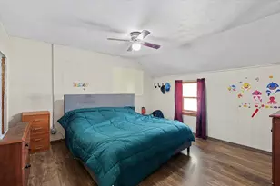 136 E Ohio St, Sibley, IL 61773 - Photo 20