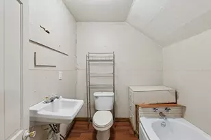 136 E Ohio St, Sibley, IL 61773 - Photo 22