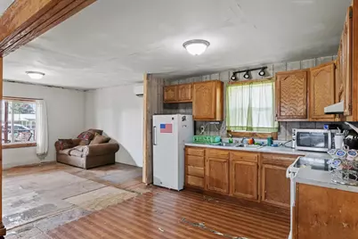 136 E Ohio Street, Sibley, IL 61773 - Photo 10