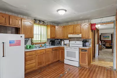 136 E Ohio Street, Sibley, IL 61773 - Photo 8