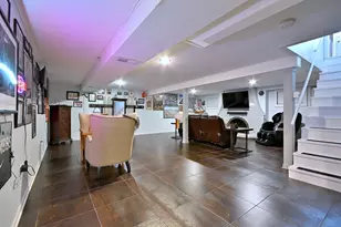 436 E Park Ave, Elmhurst, IL 60126 - Photo 14
