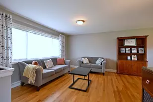 436 E Park Ave, Elmhurst, IL 60126 - Photo 4