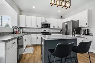 [Address not provided], Joliet, IL 60431 - Photo 12