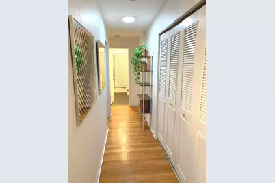 711 Austin Street #301, Evanston, IL 60202 - Photo 4