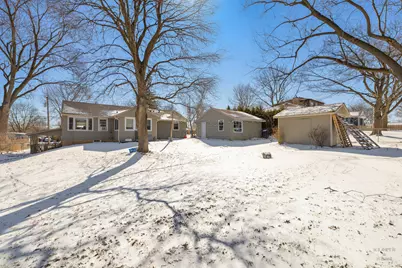 2540 E Bonnie Brook Lane, Waukegan, IL 60087 - Photo 20