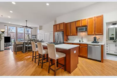 1711 N Hoyne Avenue #2S, Chicago, IL 60647 - Photo 4