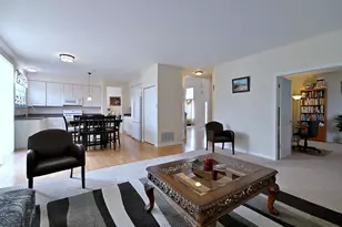 230 Stickley Ln, Lake in the Hills, IL 60156 - Photo 22