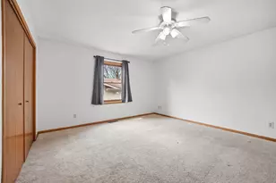 2211 Candlewick Dr SE, Poplar Grove, IL 61065 - Photo 16