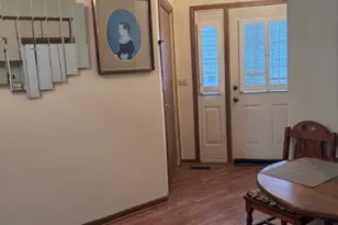 337 Mill St, Batavia, IL 60510 - Photo 2
