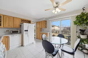 6252 157th St, Oak Forest, IL 60452 - Photo 10