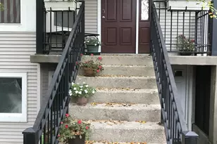 4114 N Bell Ave, Chicago, IL 60618 - Photo 2