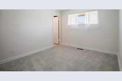 61 Miller Road, Lake Zurich, IL 60047 - Photo 10