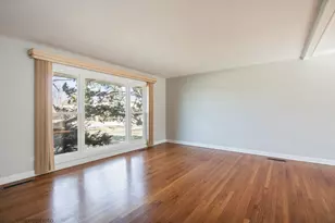 61 Miller Rd, Lake Zurich, IL 60047 - Photo 6