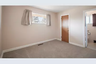 61 Miller Road, Lake Zurich, IL 60047 - Photo 14