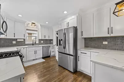 348 N Shady Lane, Elmhurst, IL 60126 - Photo 10