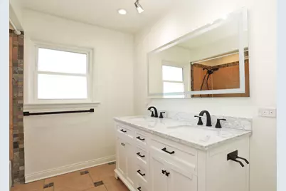 409 Lexington Drive, Schaumburg, IL 60173 - Photo 22