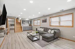 5446 S Rutherford Ave, Chicago, IL 60638 - Photo 12