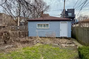 1845 N Sawyer Ave, Chicago, IL 60647 - Photo 4