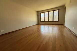 8301 Normandy Ave, Burbank, IL 60459 - Photo 6