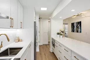 1310 N Ritchie Ct, Chicago, IL 60610 - Photo 12