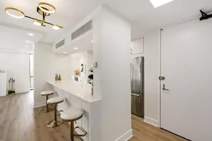 1310 N Ritchie Ct, Chicago, IL 60610 - Photo 14