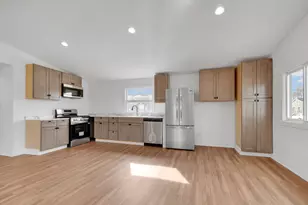 2258 Rush St, Lynwood, IL 60411 - Photo 8