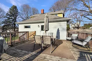 319 N Foley Ave, Freeport, IL 61032 - Photo 14