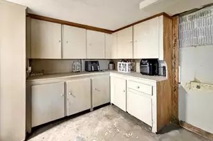 319 N Foley Ave, Freeport, IL 61032 - Photo 30