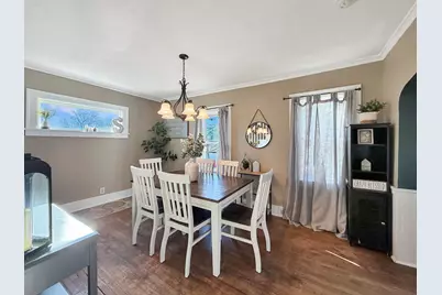 319 N Foley Avenue, Freeport, IL 61032 - Photo 12