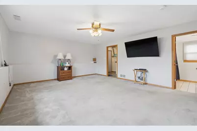 752 Rosanne Street, Lockport, IL 60441 - Photo 10