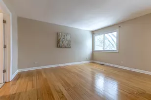 2431 Cobblewood Dr, Northbrook, IL 60062 - Photo 20